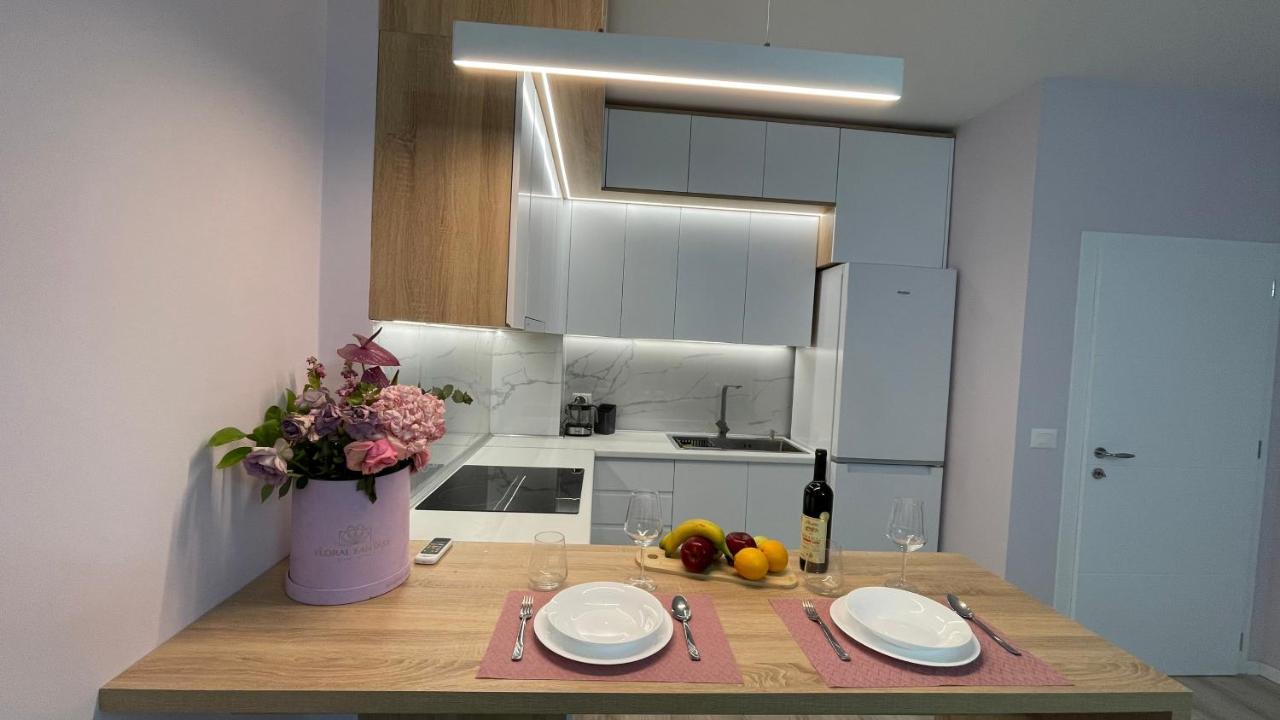 Lovely Apartment Τίρανα Εξωτερικό φωτογραφία